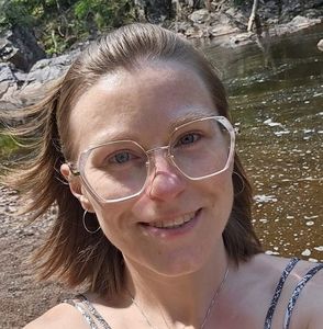 Meet your Posher, Lilly